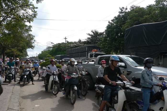  Vụ tai nạn làm đường Trần Hưng Đạo, TP Quy Nhơn bị kẹt xe 1 giờ    