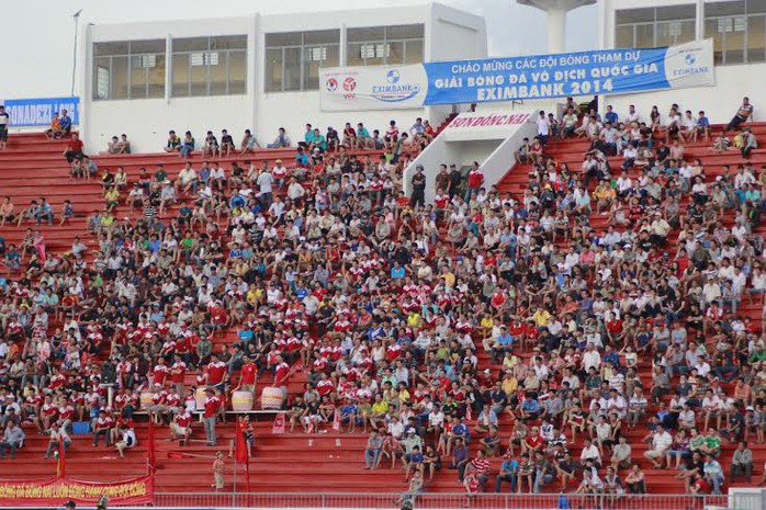 Khán giả nhà vẫn ủng hộ Đồng Nai hết mình sau vụ tiêu cực của 6 cầu thủ