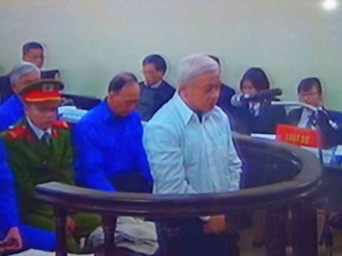 Bị cáo Nguyễn Đức Kiên (bầu Kiên) tại tòa phúc thẩm - Ảnh chụp qua màn hình