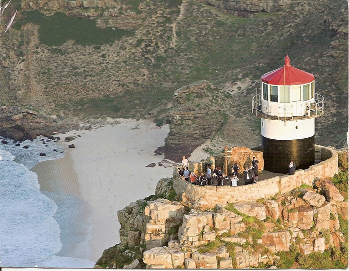 Khung cảnh khoáng đạt từ ngọn hải đăng trên đỉnh Cape Point