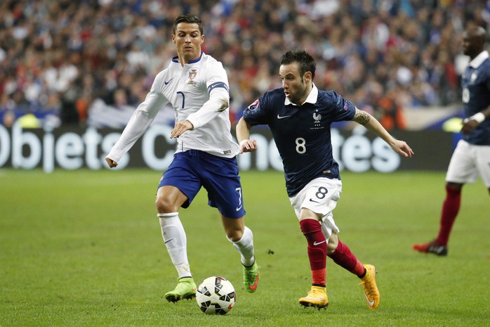 Ronaldo trong trận giao hữu với đội tuyển Pháp
