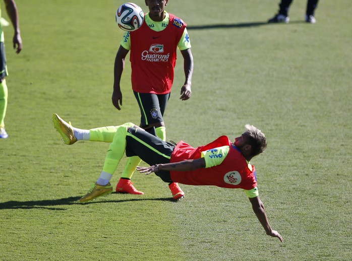 Neymar là mối nguy hiểm lớn nhât với Chile