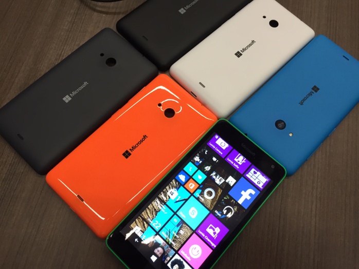 Lumia 535 là chiếc smartphone đầu tiên mang thương hiệu Microsoft thuộc phân khúc giá rẻ.