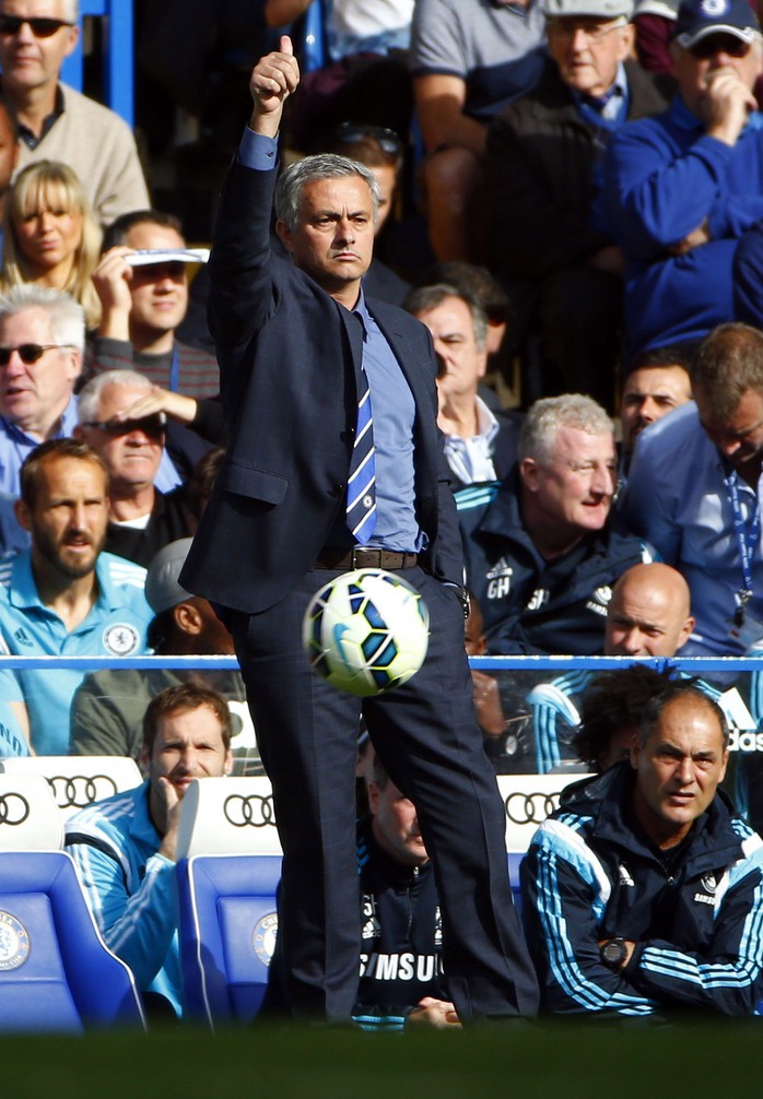 Những phát biểu của Costa hoàn toàn ngược lại với thầy Mourinho