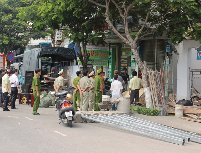 Nhà số 100 Trần Phú, TP Nha Trang bị cưỡng chế sau 15 năm khiếu kiện kéo dài