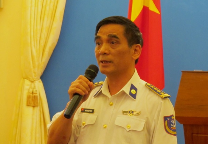 Phó tư lệnh, Tham mưu trưởng Cảnh sát biển Việt Nam Ngô Ngọc Thu khẳng định Trung Quốc thường xuyên duy trì khoảng 4-6 tàu chiến hoạt động quanh giàn khoan 981