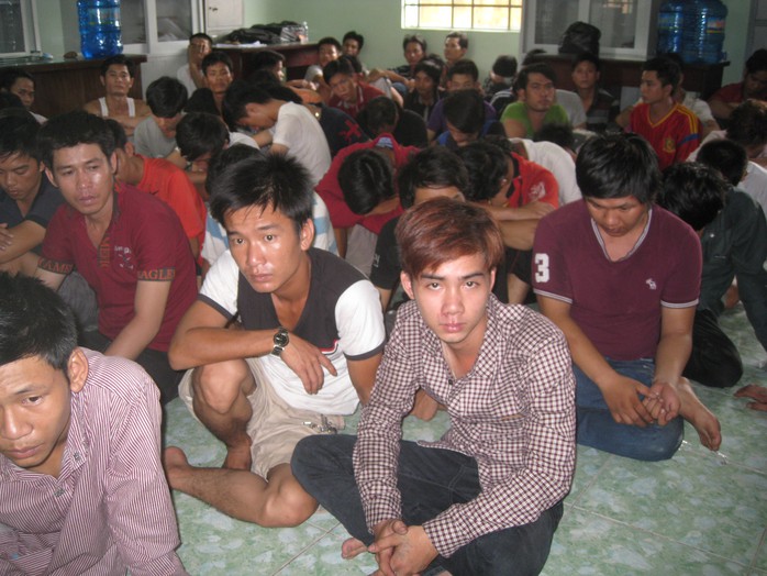Hàng trăm đối tượng bị bắt giữ ở thị xã Thuận An, tỉnh Bình Dương trong đợt gây rối.