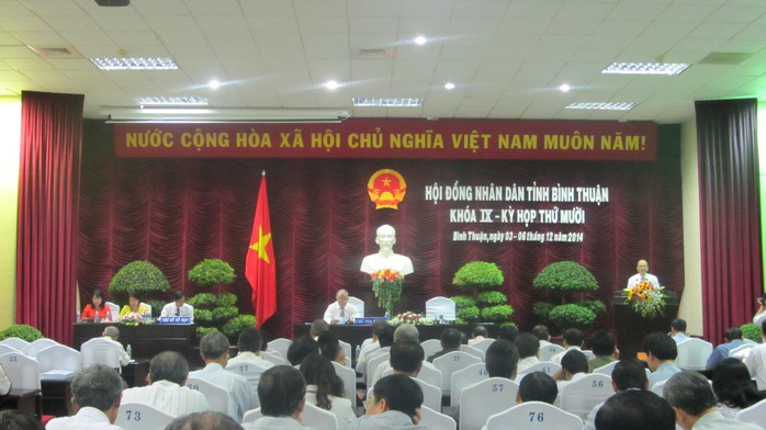  Quang cảnh buổi họp HĐND tỉnh Bình Thuận, chiều 4-12   