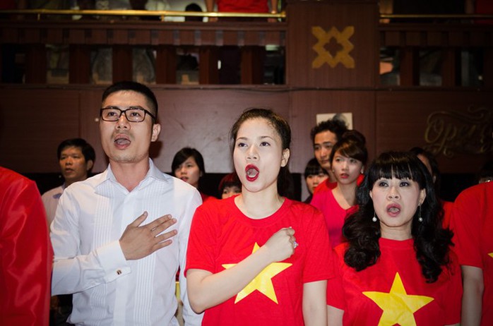 Khi hát Quốc ca, mỗi người đều tự hào bởi là người Việt Nam với một cảm xúc thật sự thiêng liêng dâng trào trong mỗi trái tim