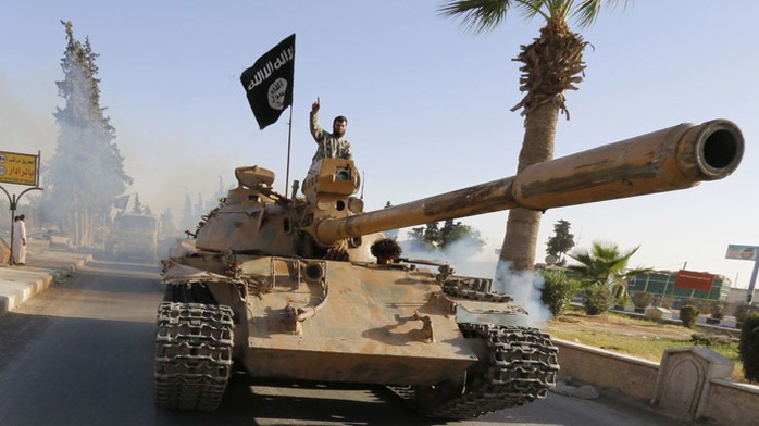 Mạng lưới khủng bố Al-Qaeda đã kêu gọi các nhóm tay súng ở Iraq và Syria thống nhất chống lại liên minh của Mỹ. Ảnh: Reuters