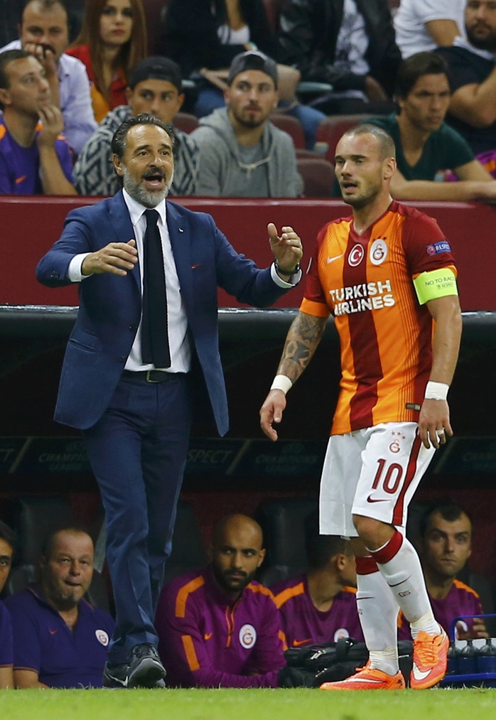 Tiền vệ Sneijder