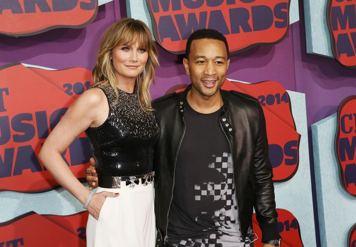 Jennifer Nettles và John Legend