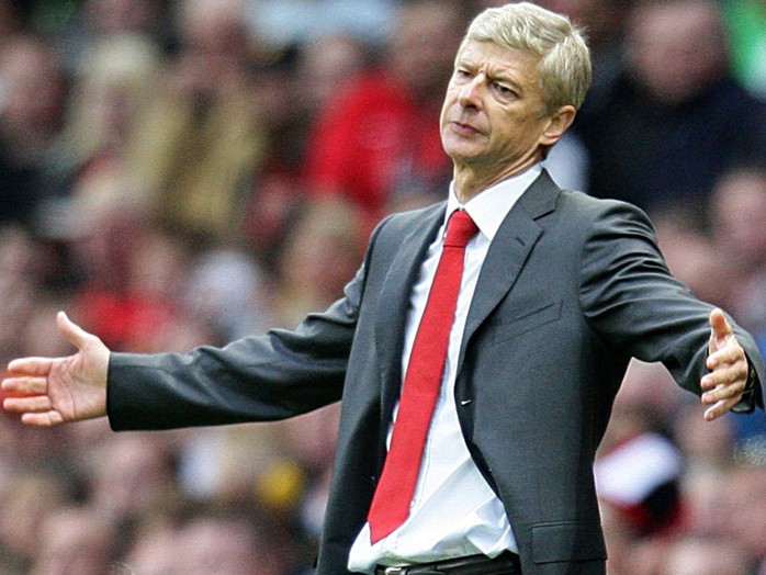 HLV Wenger sẽ lại trắng tay cùng Arsenal?