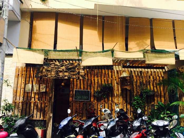Cà phê Tượng 'đặc sệt' phong cách tự do ấn tượng Cà phê Tượng đặc sệt phong cách tự do ấn tượng