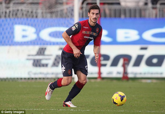 Davide Astori của Cagliari