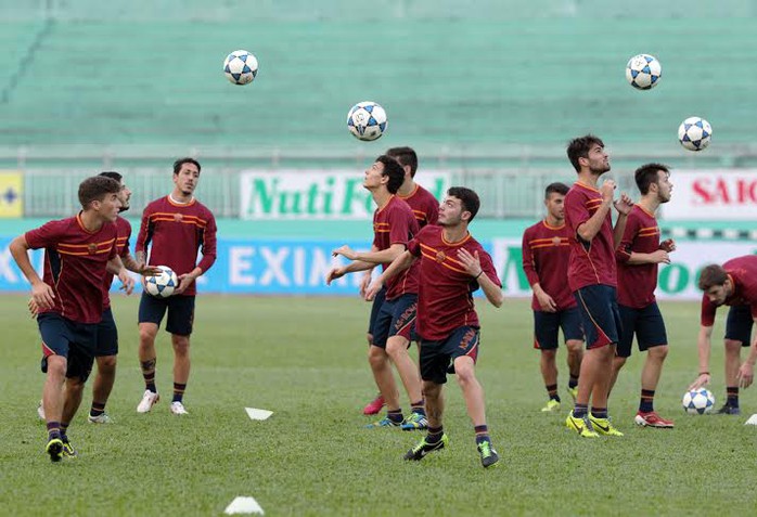 
	Các cầu thủ U19 AS Roma có thể hình rất lý tưởng