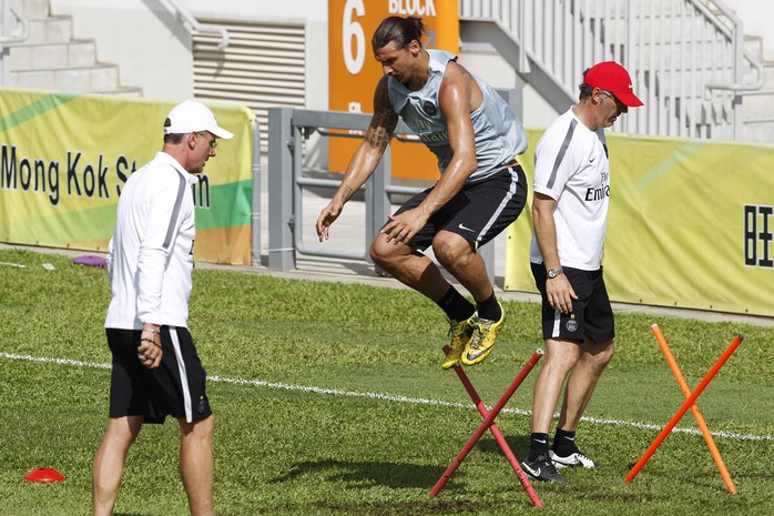 Ibrahimovic tích cực tập luyện