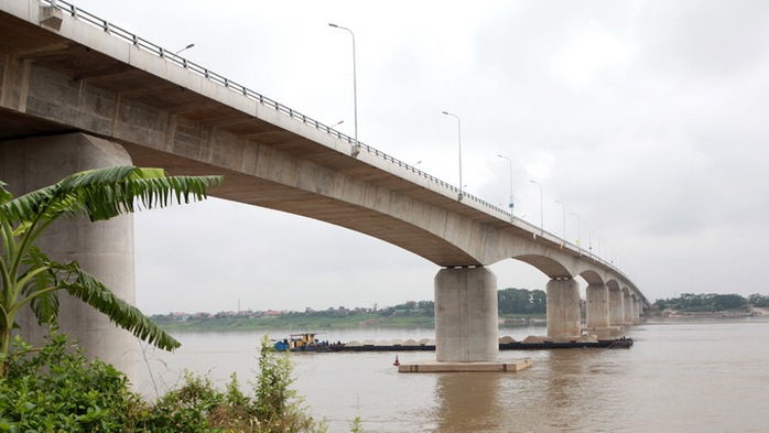 Cầu Vĩnh Thịnh là cầu vượt sông dài nhất Việt Nam tính đến thời điểm này