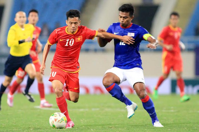 Văn Quyết (10), người chơi hay nhất cho Việt Nam trận này