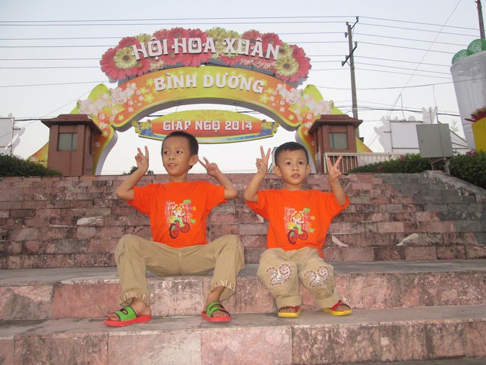 Còm sĩ "nhí", luôn có mặt trong những cuộc vui của XNL cùng ba Đông Văn