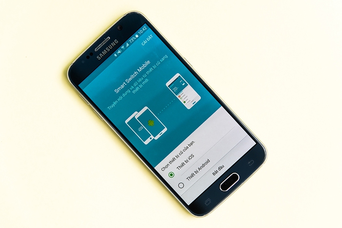 Smart Switch cho phép Galaxy S6 lấy dữ liệu dễ dàng từ thiết bị iOS hoặc Android.