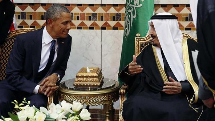 Tổng thống Obama (trái) gặp tân vương Salman tại cung điện Erga ở thủ đô Riyadh. Ảnh: Reuters