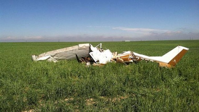Chiếc Cessna 150K rơi ngày 31-5-2014 gần bang Colorado - Mỹ. Ảnh: Reuters