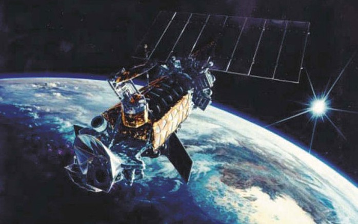 Một vệ tinh thuộc hệ thống DMSP đang hoạt động trong quỹ đạo. Ảnh:  Los Angeles Air Force Base