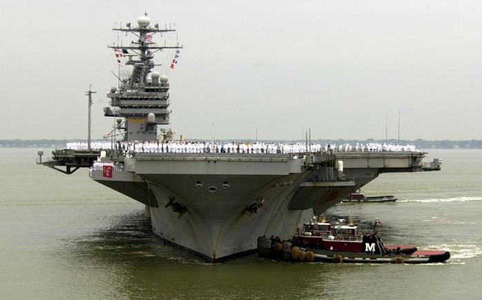 Tàu sân bay USS Theodore Roosevelt của lực lượng Hải quân Mỹ. Ảnh: AP