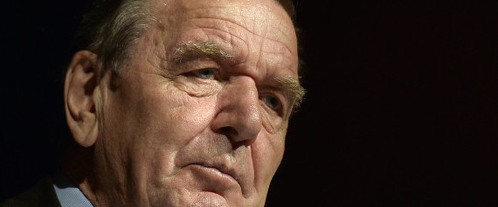 Cựu Thủ tướng Đức Gerhard Schroeder. Ảnh: AP