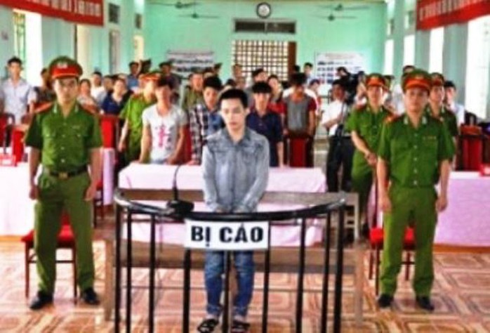 Đối tượng Nguyễn Văn Tâm tại phiên xét xử. Ảnh TAND huyện Nga Sơn