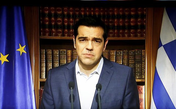 Thủ tướng Hy Lạp Alexis Tsipras phát lời kêu gọi trên truyền hình hôm 1-7. Ảnh: Reuters
