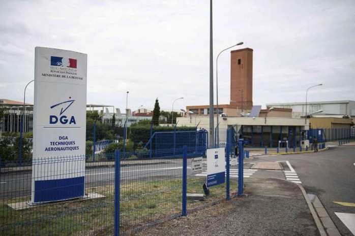 Trụ sở DGA, nơi Cơ quan Điều tra Tai nạn của Pháp (BEA) chuẩn bị tìm hiểu mảnh vỡ máy bay phát hiện ở đảo Reunion. Ảnh: Reuters