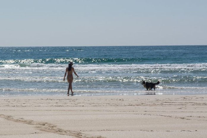 Cornwall reaches 16 degrees C on Easter monday, with glorious sun on Pedn vounder beach, enough for some people to take their clothes off.