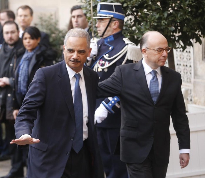 ...trong khi Bộ trưởng Tư pháp Eric Holder cũng không dự tuần hành dù đang ở Paris. Ảnh: EPA