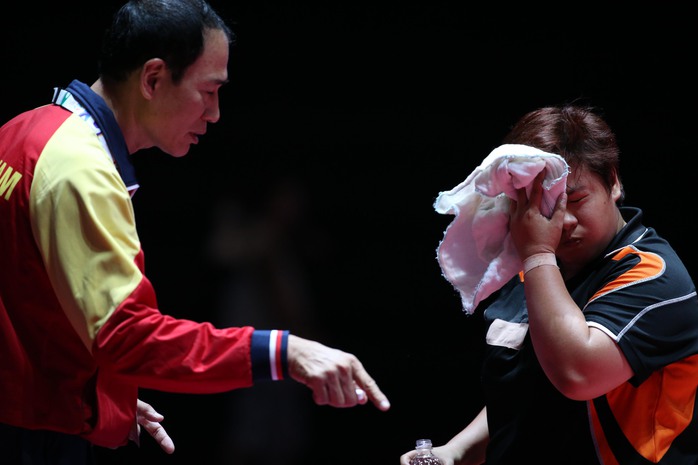 Mai Hoàng Mỹ Trang thất vọng khi thua ngược 3-4 sau khi dẫn trước đến 3-0 ở bán kết Ảnh: Quang Liêm