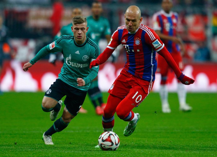 Robben (10), điểm sáng hiếm hoi của Bayern Munich trong trận hòa Schalke 04 Ảnh: REUTERS