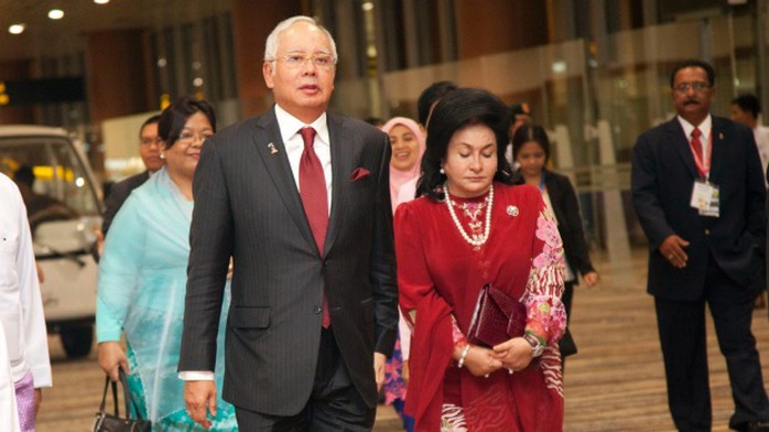 Thủ tướng Malaysia Najib Razak và vợ. Ảnh: AP