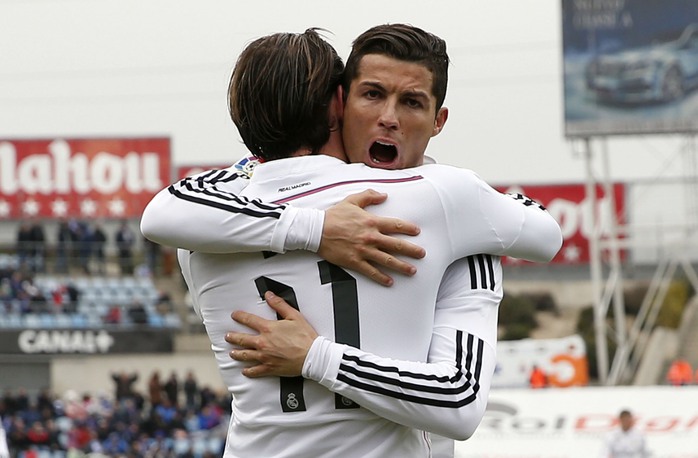 Bale (11) và Ronaldo ghi cả 3 bàn cho Real vào tối 18-1 Ảnh: REUTERS