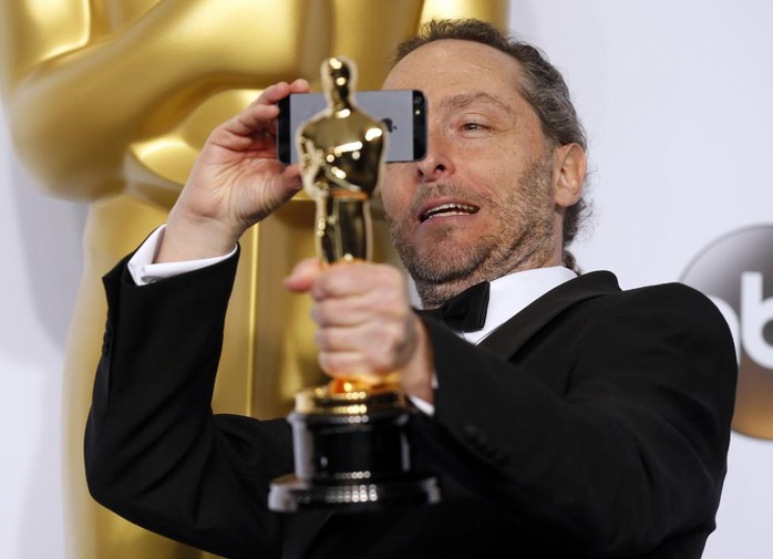 Emmanuel Lubezki chụp lại tượng vàng Oscar