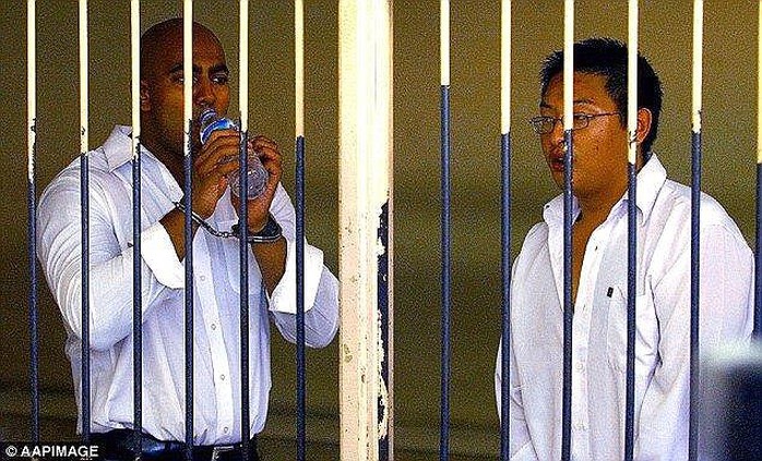Myuran Sukumaran và Andrew Chan trong nhà tù đảo Nusakambangan, Trung Java. Ảnh: AAP