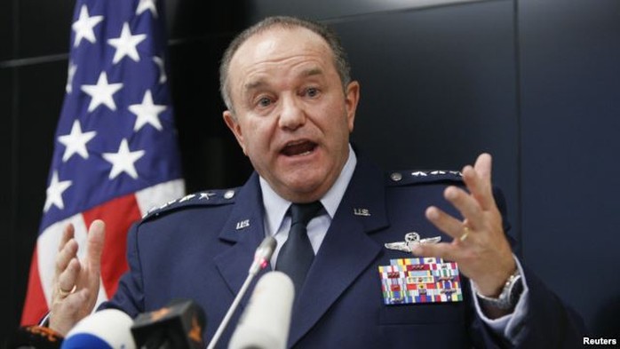 Tư lệnh NATO, tướng Philip Breedlove. Ảnh: Reuters