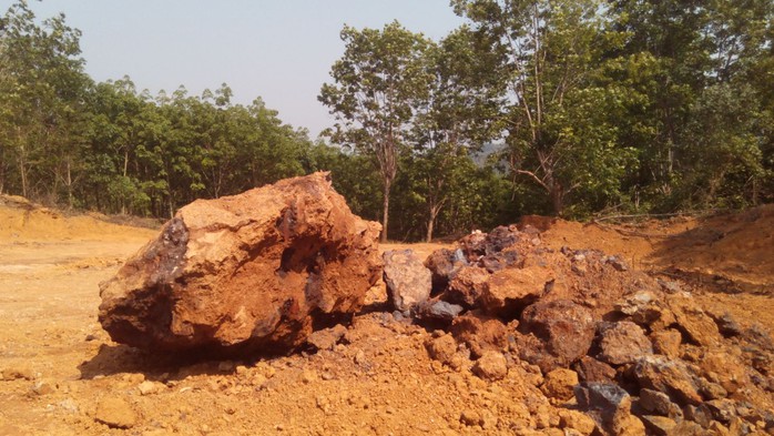 Hiện trường khai thác quặng sắt tại mỏ Đại Sơn, xã Hương Phú