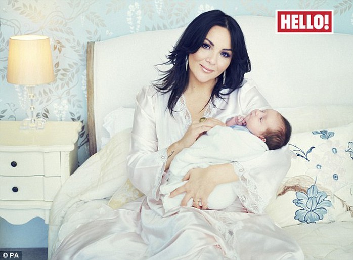 Martine McCutcheon và con trai đầu lòng