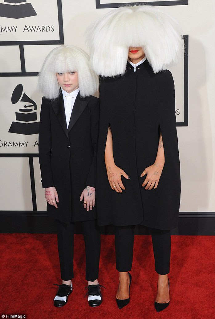 Maddie Ziegler và Sia