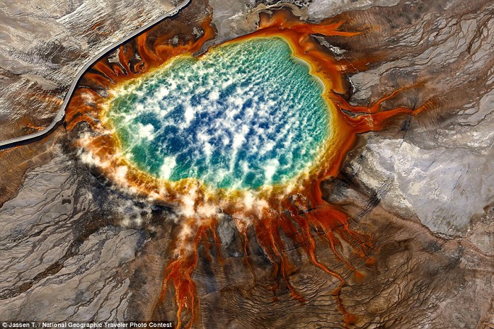 Hồ đa sắc Grand Prismatic Spring