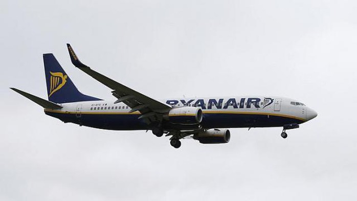 Một máy bay của hãng hàng không Ryanair. Ảnh: Reuters