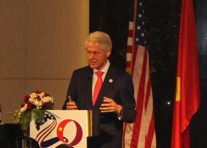 Cựu Tổng thống Bill Clinton: Mỹ và Việt Nam hãy đến với nhau bằng vòng tay rộng mở
