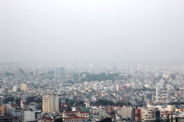 Ngày đầu năm mới TP có thời tiết nên thơ, khiến mọi người cảm giác cuộc sống có phần chậm rãi hơn ngày thường