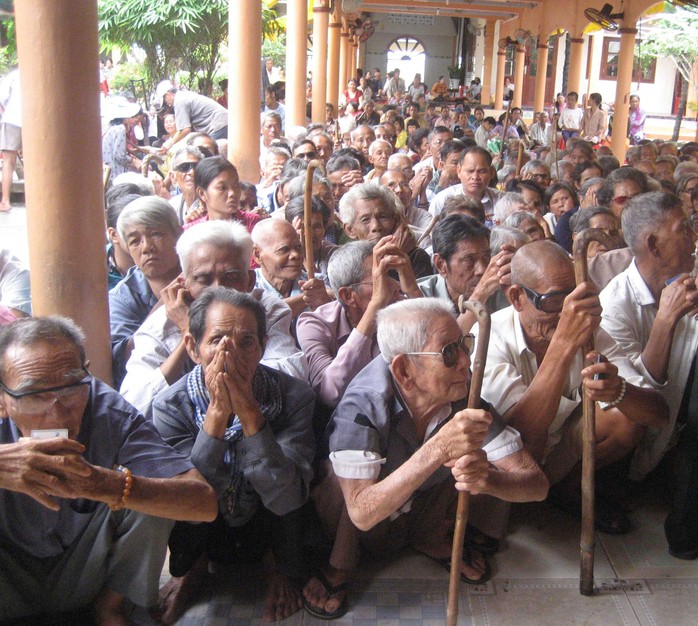 Thị xã Vĩnh Châu, tỉnh Sóc Trăng hiện có hơn 1.200 người bị mù Ảnh: PHẠM CÔNG